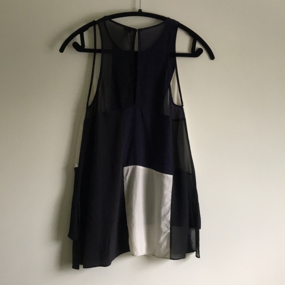 Aritzia Wilfred 100% silk sleeveless top - Picture 3 of 5